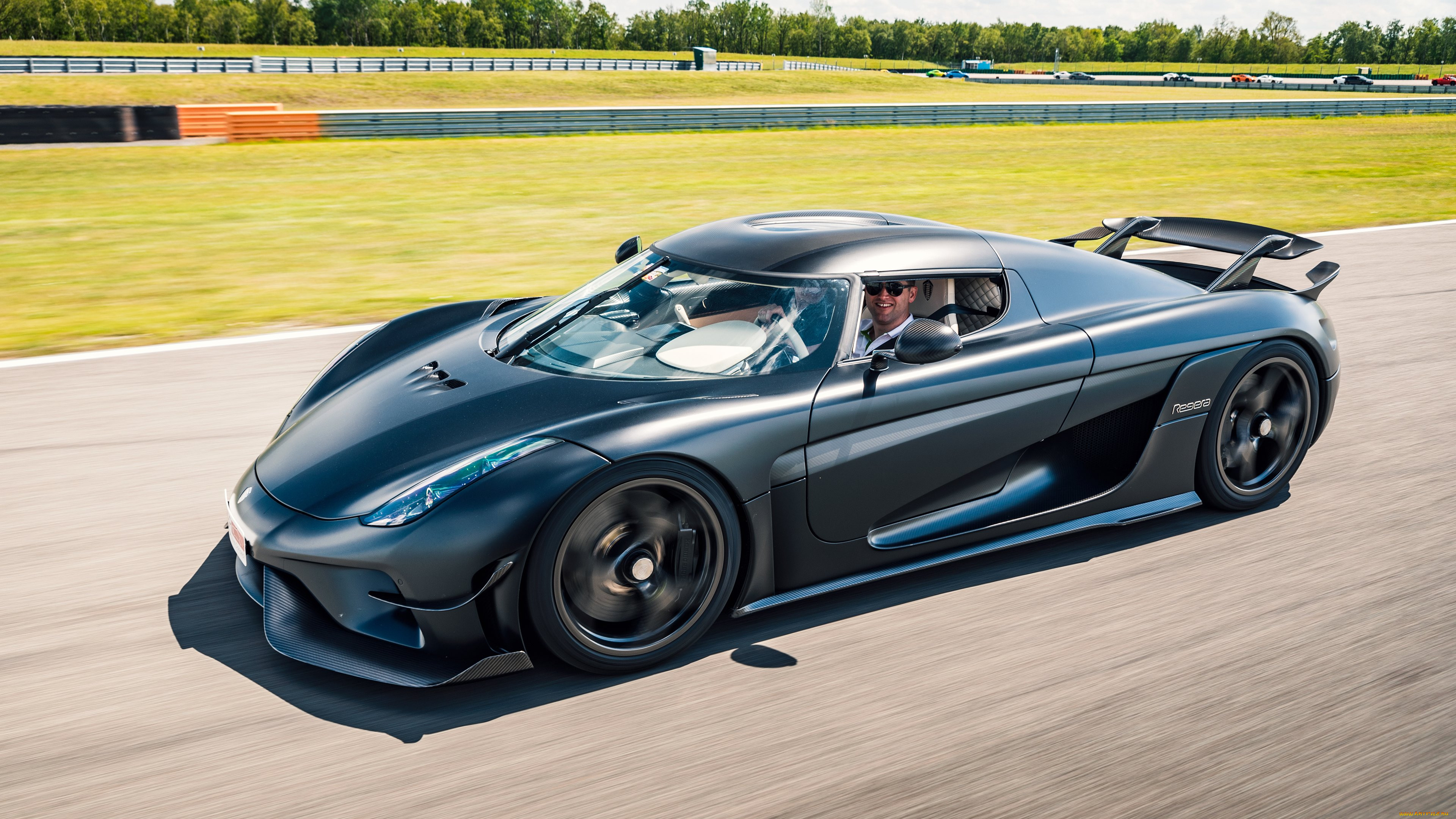 Koenigsegg Регера 2020